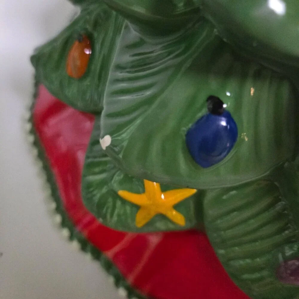 Temptations By Tara Christmas Tree Cookie Jar 940048
